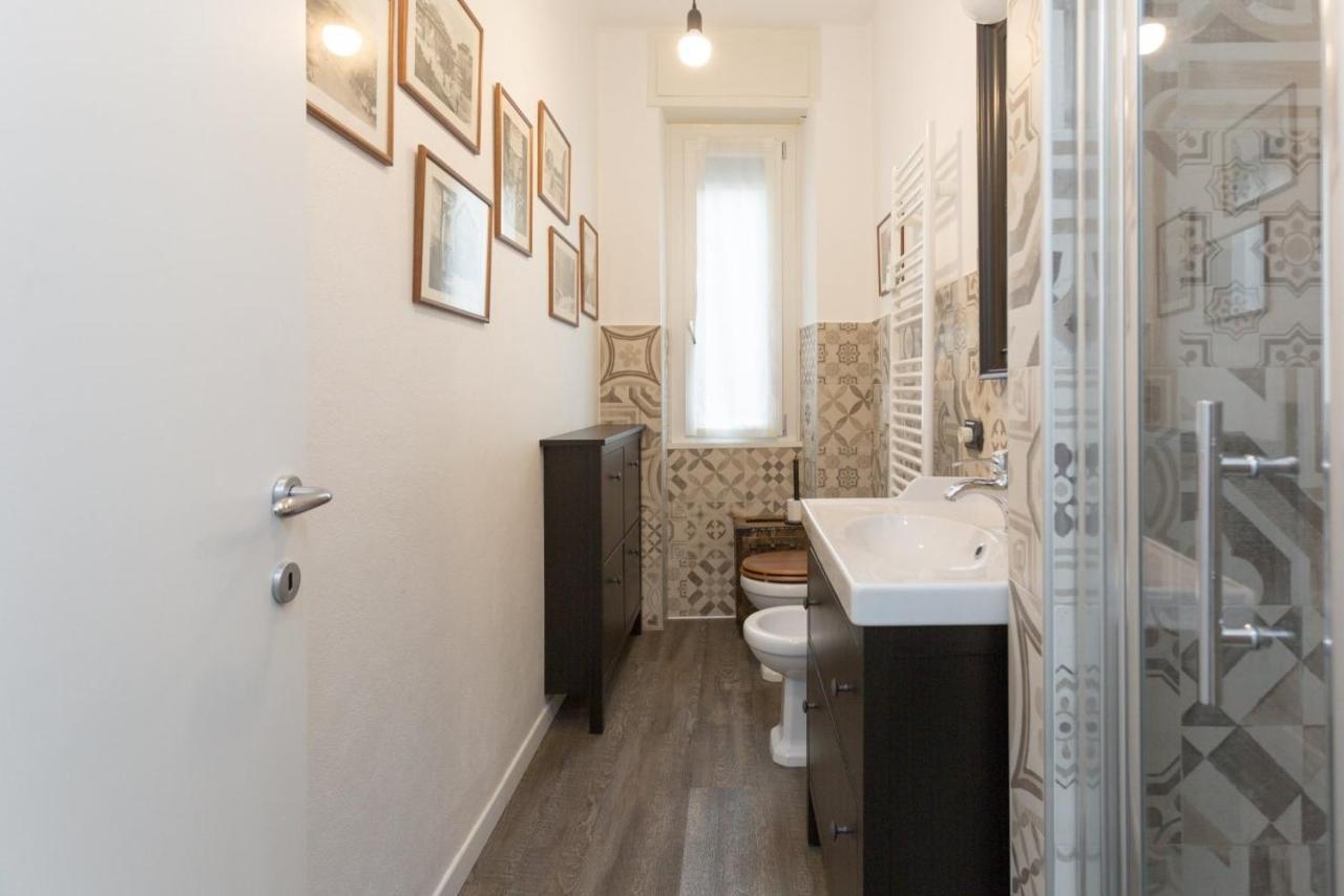 Lust Studio Naviglio Milan Luaran gambar